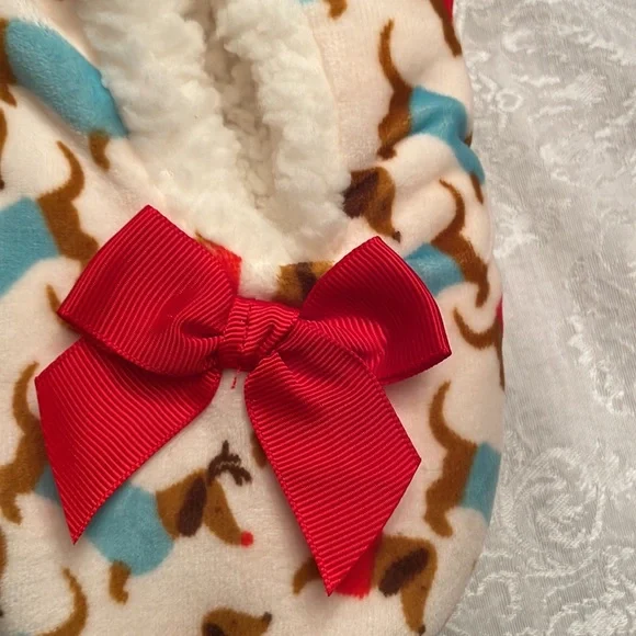 dachshund Holiday themed slippers - Picture 2 of 8